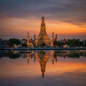 Wat Arun Temple Bangkok at Sunset